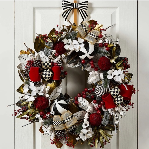 NWT Mackenzie Child Checkmate Wreath - Picture 3 of 10